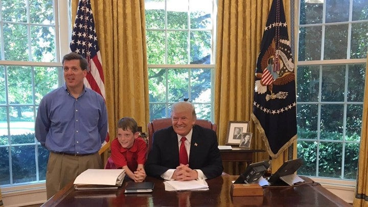 11χρονος ονειρευόταν να κουρέψει το γρασίδι του Λευκού Οίκου – Και τα κατάφερε (βίντεο)